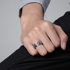 bague-anti-stress-avec-anneau-rotatif-hieroglyphes-horus-situation