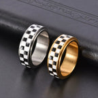 bague-anti-stress-carreaux-blancs-et-noirs-echiquier-situation
