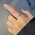 bague-anti-stress-en-argent-avec-perles-situation-femme