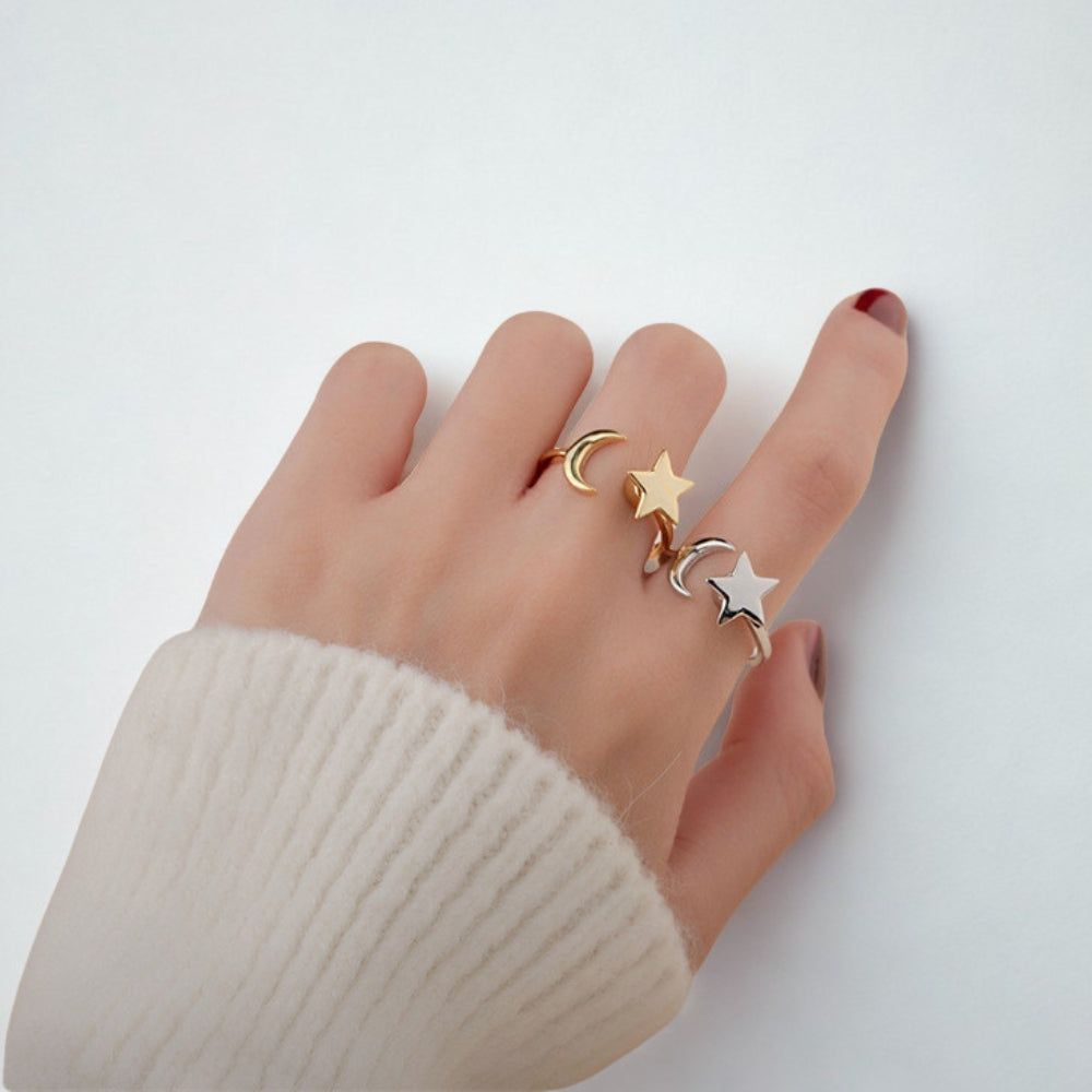 bague-anti-stress-etoile-rotative-lune-en-argent-astra-femme-main