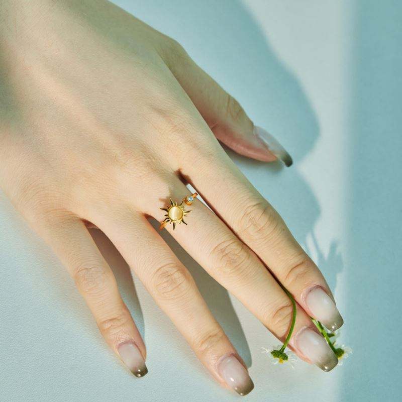 bague-anti-stress-tournante-soleil-en-argent-sterling-925-sunshine-or-situation-main
